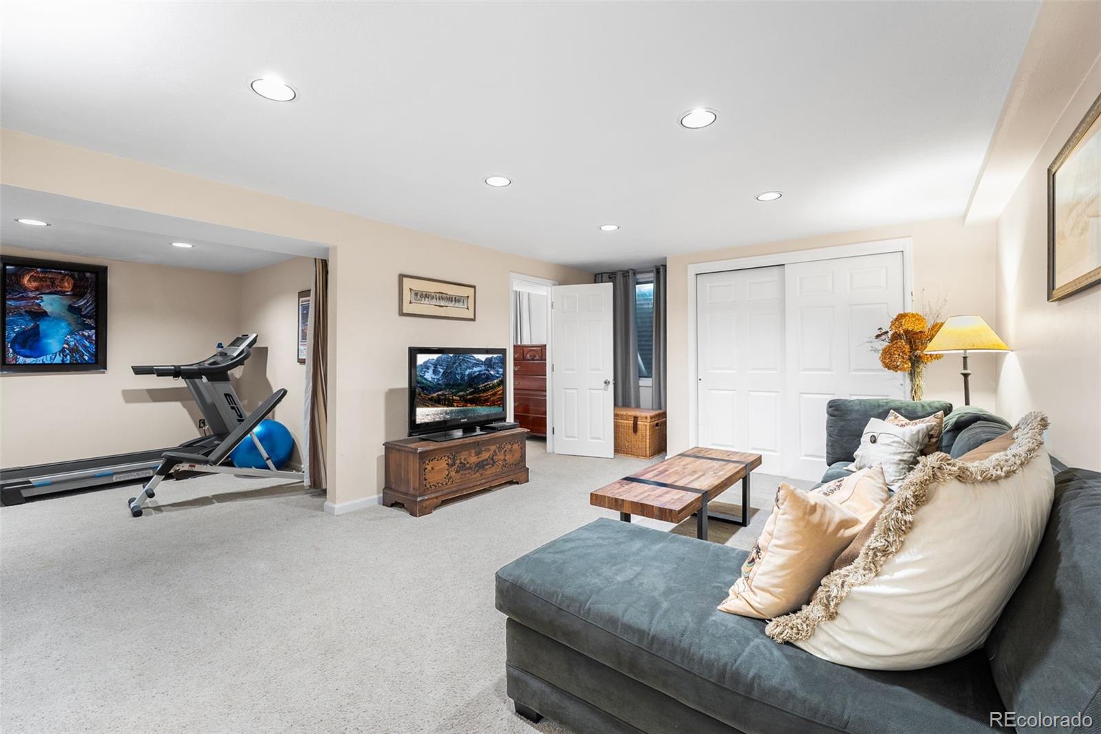 MLS Image #24 for 6127 s coventry lane,littleton, Colorado