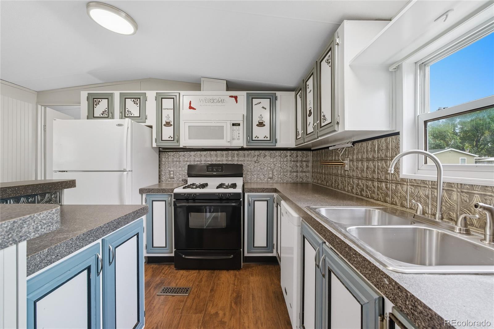 MLS Image #11 for 101  wooster drive,firestone, Colorado