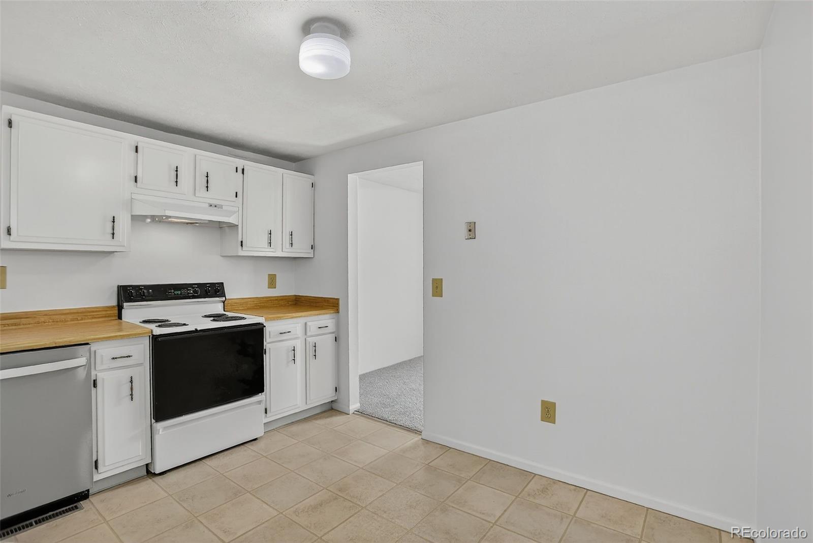 MLS Image #10 for 6317 w 95th avenue,westminster, Colorado