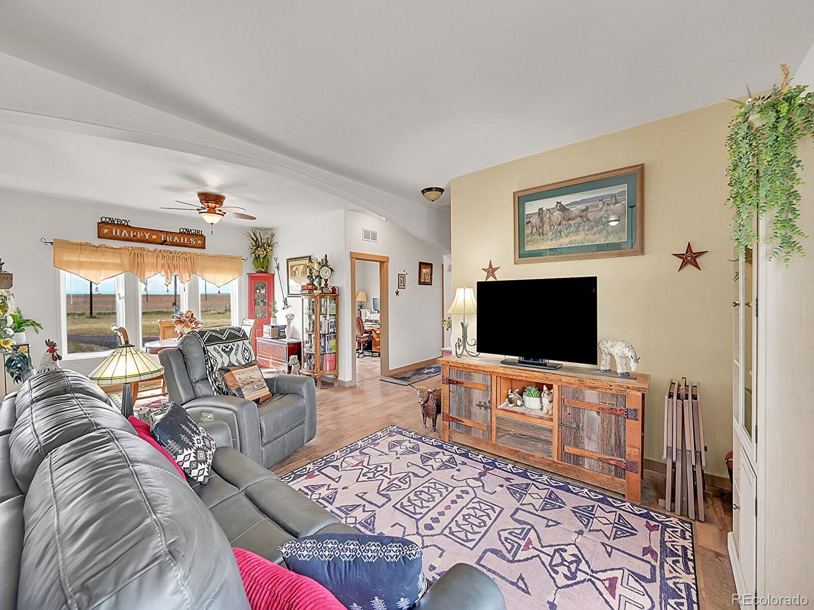 MLS Image #18 for 10660  schumaker road,bennett, Colorado