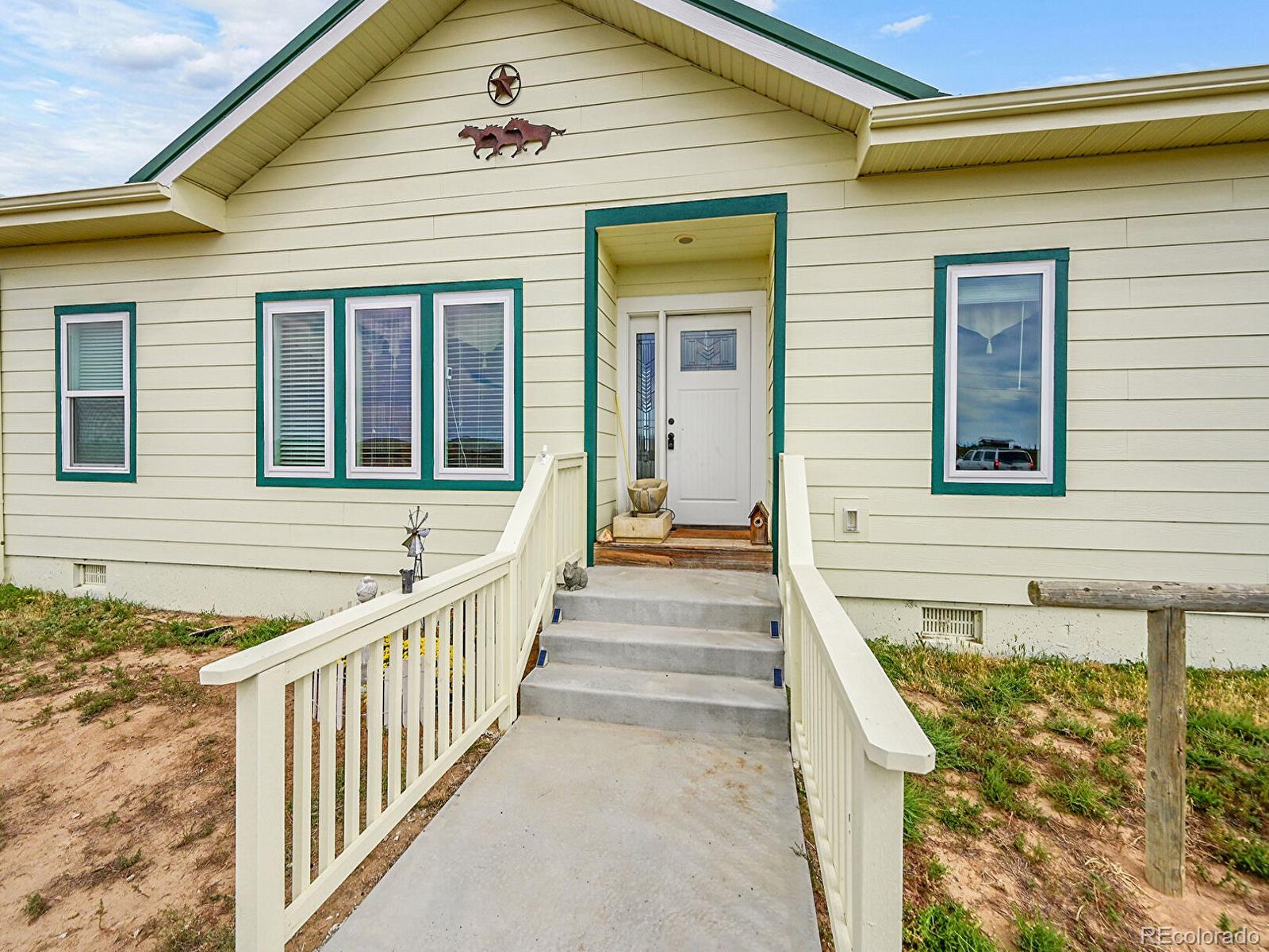MLS Image #2 for 10660  schumaker road,bennett, Colorado