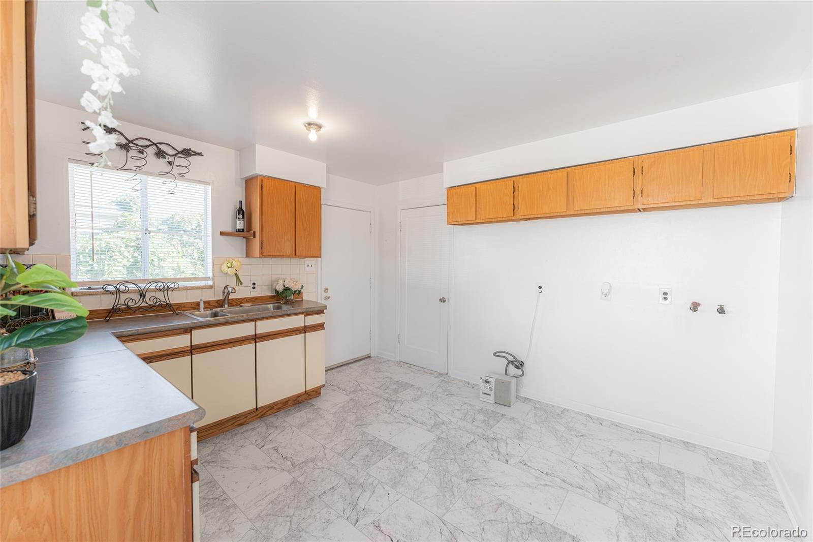 MLS Image #11 for 4460  sheridan boulevard,denver, Colorado
