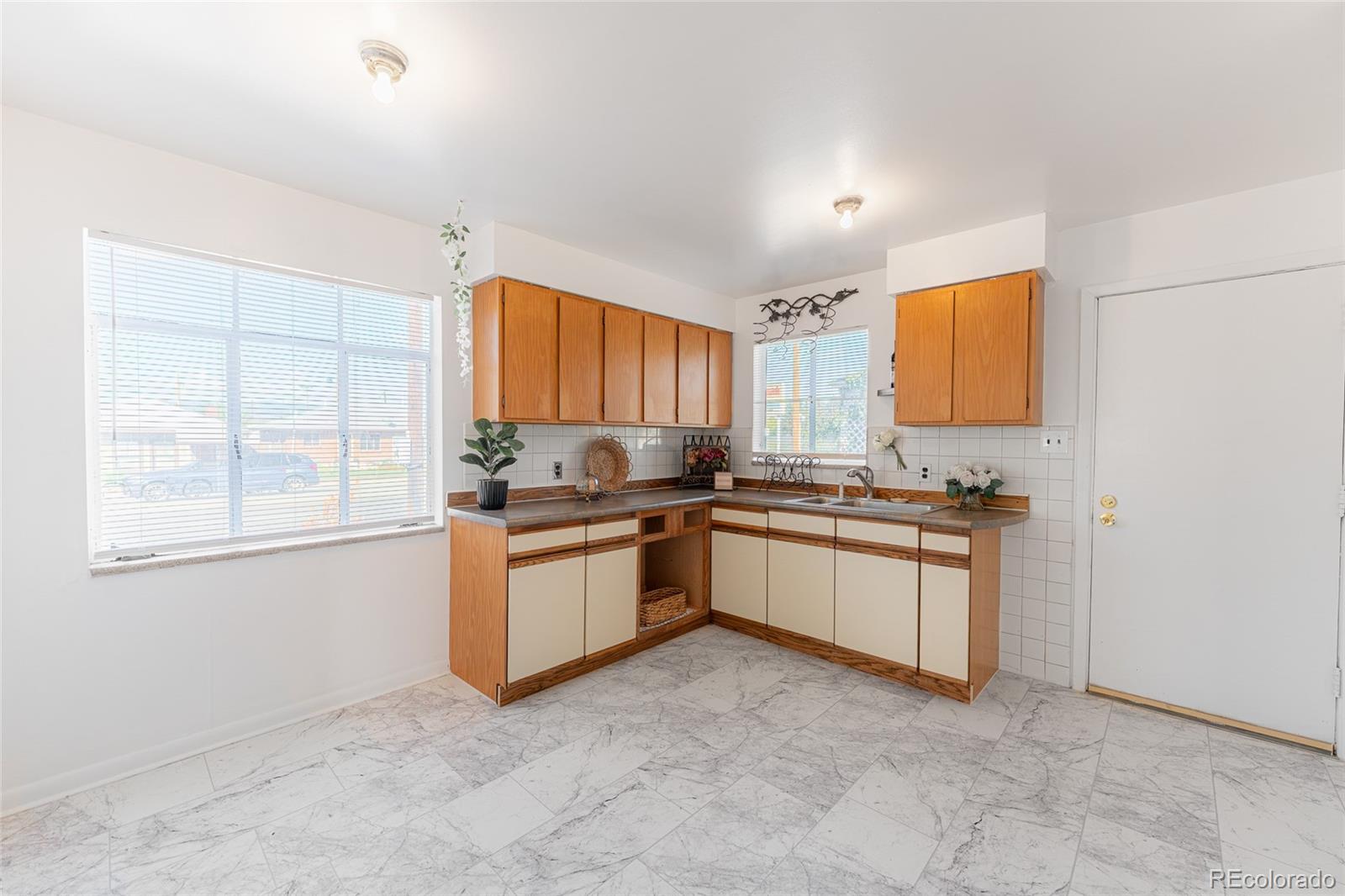 MLS Image #13 for 4460  sheridan boulevard,denver, Colorado