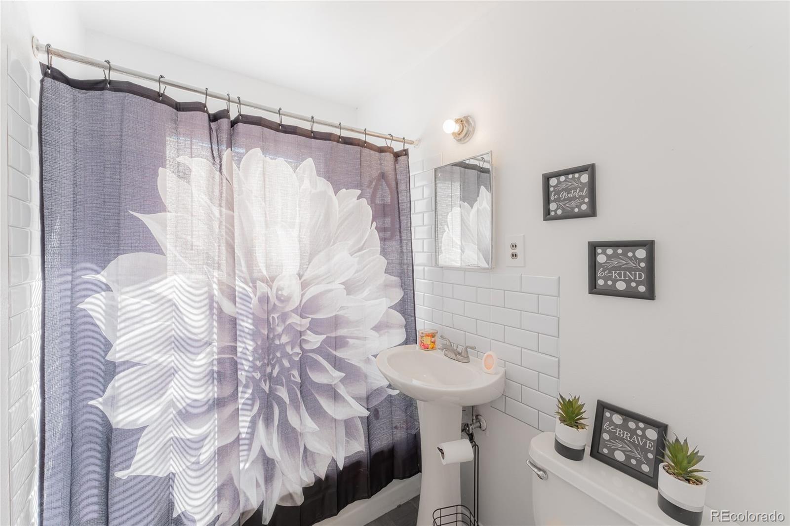 MLS Image #4 for 4460  sheridan boulevard,denver, Colorado