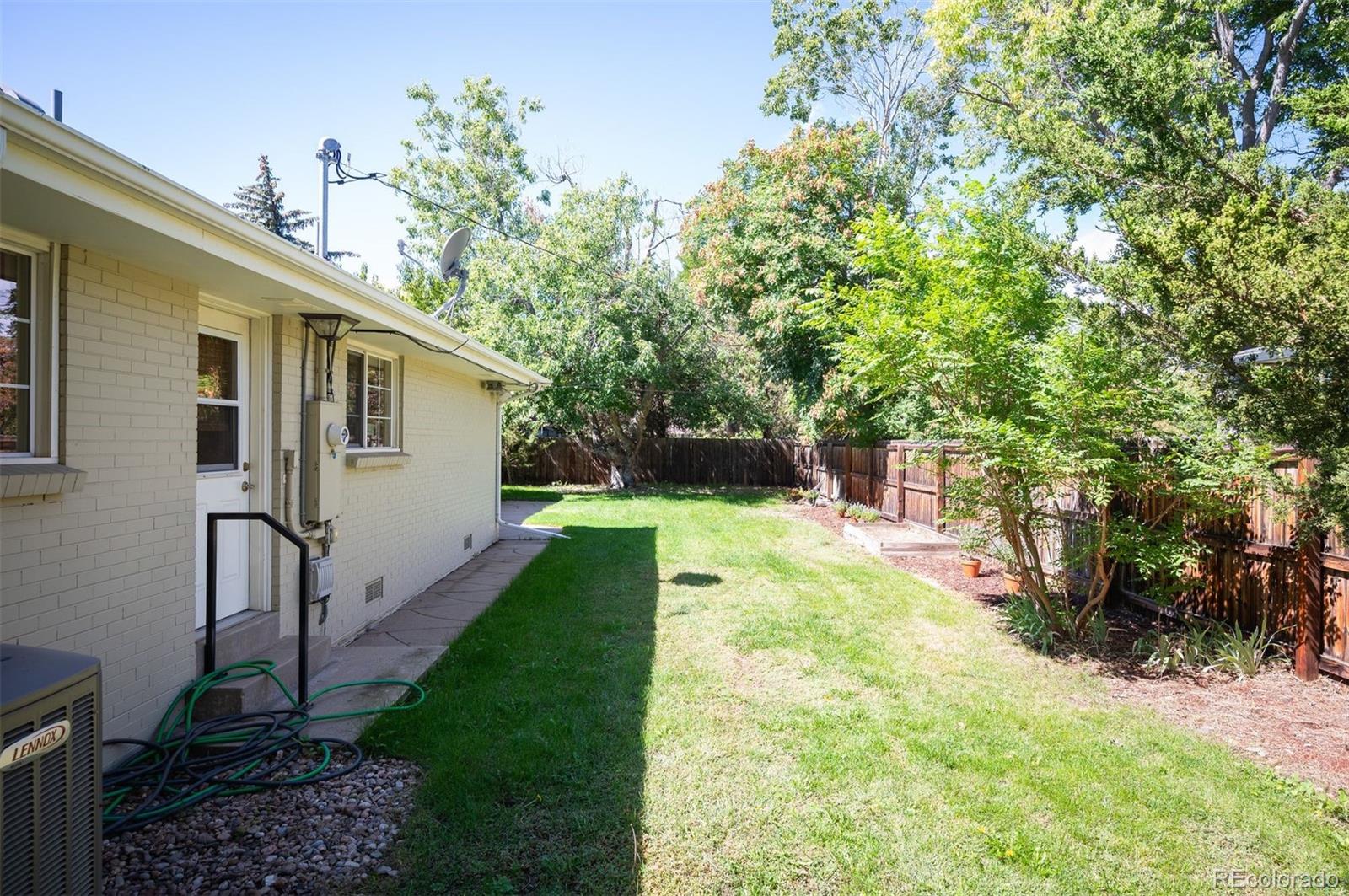 MLS Image #17 for 7055 e virginia avenue,denver, Colorado