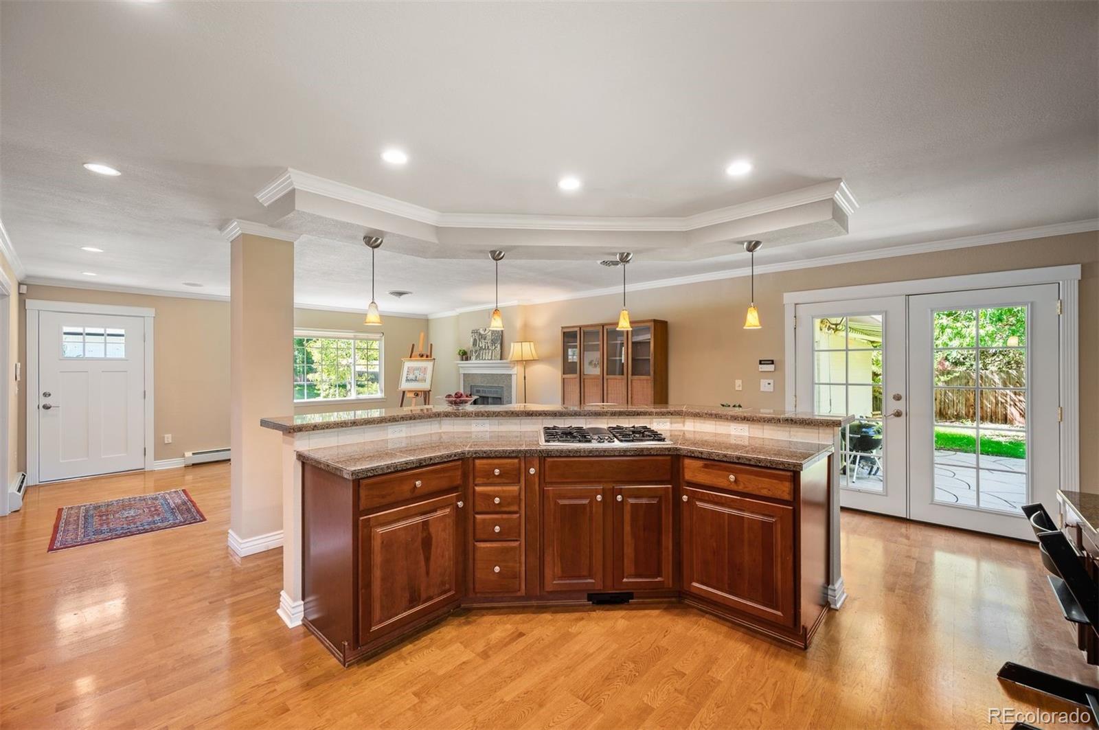 MLS Image #22 for 7055 e virginia avenue,denver, Colorado