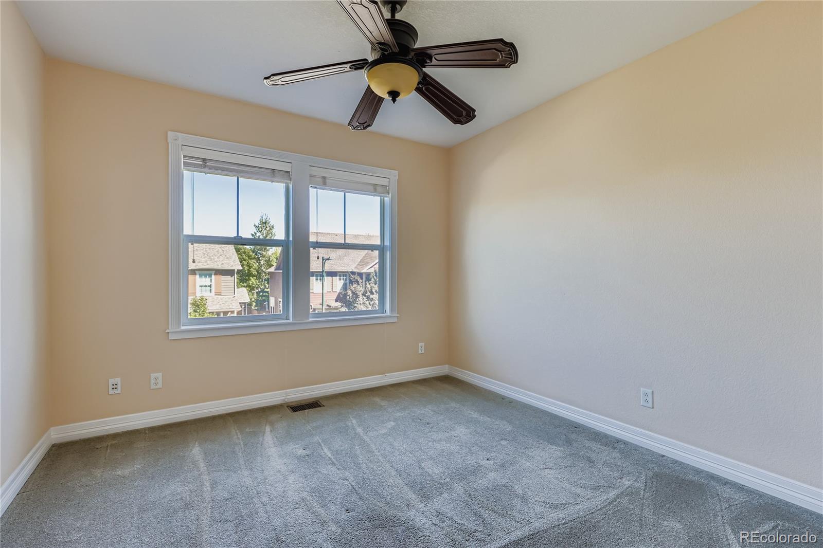 MLS Image #20 for 10138 e 28th avenue,denver, Colorado