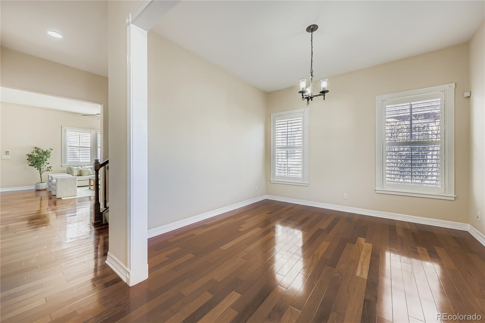 MLS Image #5 for 10138 e 28th avenue,denver, Colorado