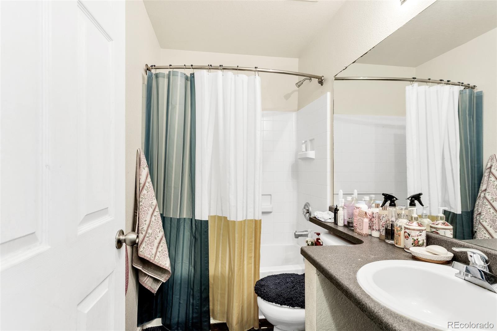MLS Image #17 for 18636 e 42nd avenue,denver, Colorado
