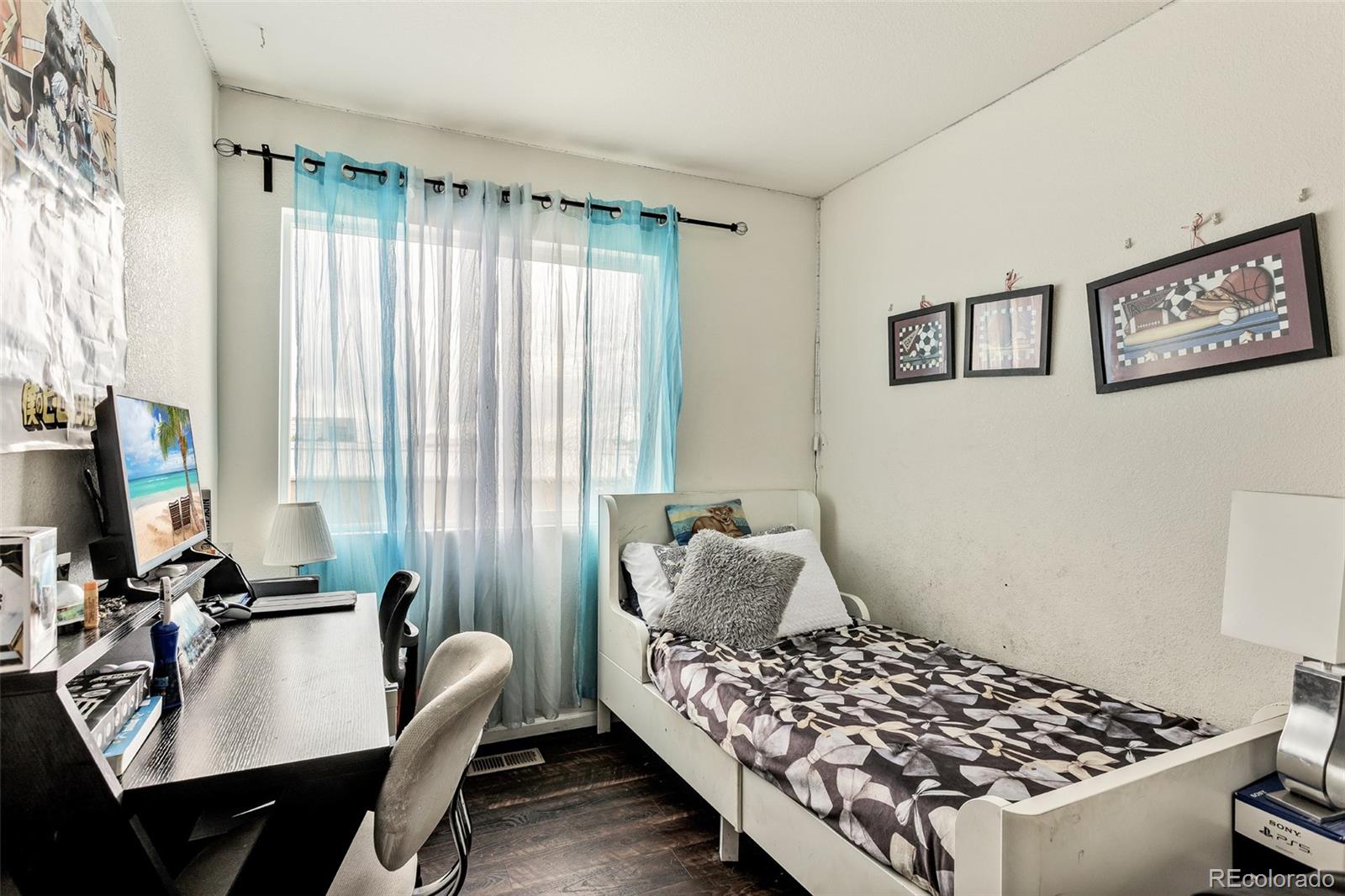 MLS Image #18 for 18636 e 42nd avenue,denver, Colorado