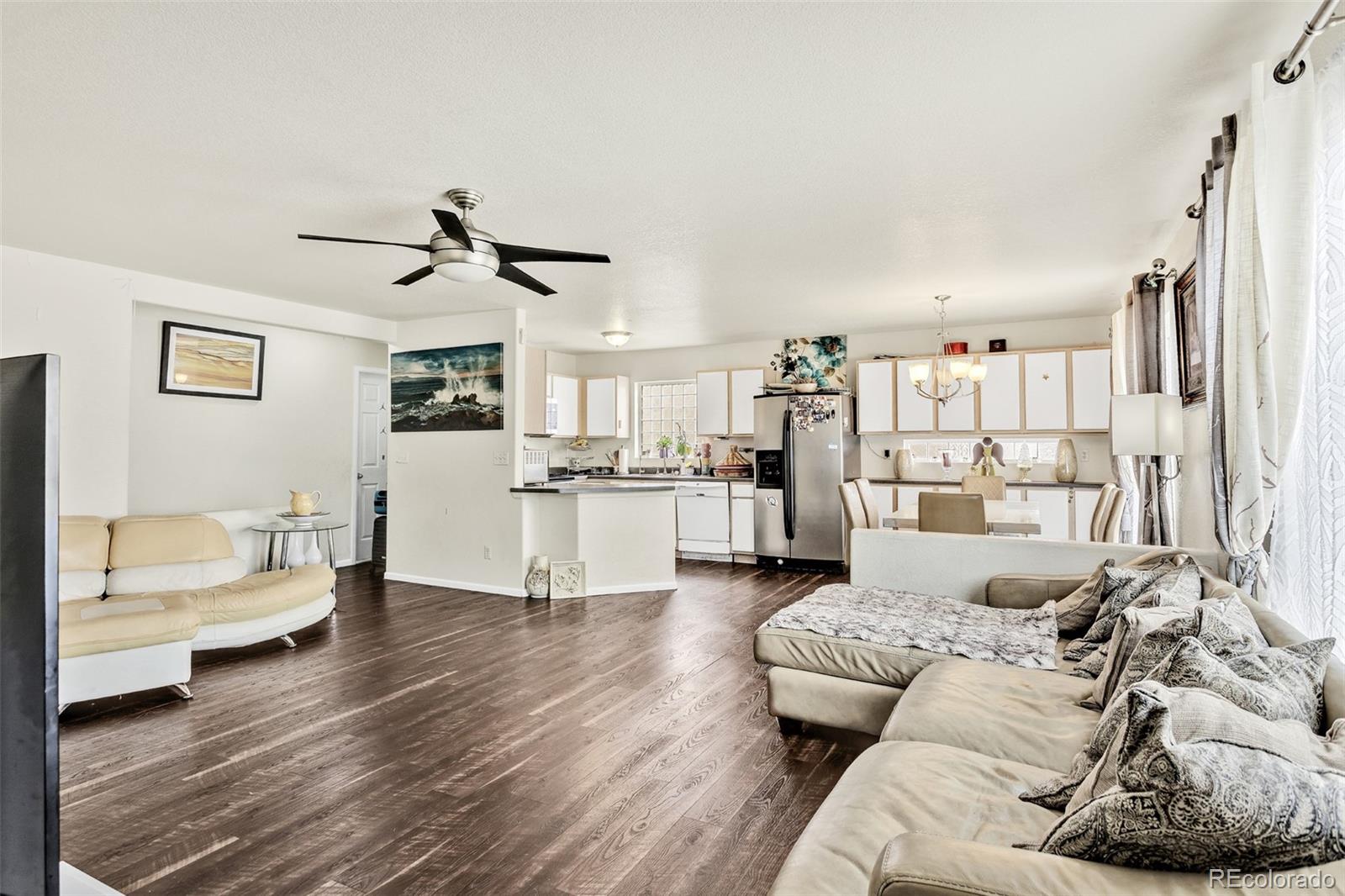 MLS Image #4 for 18636 e 42nd avenue,denver, Colorado