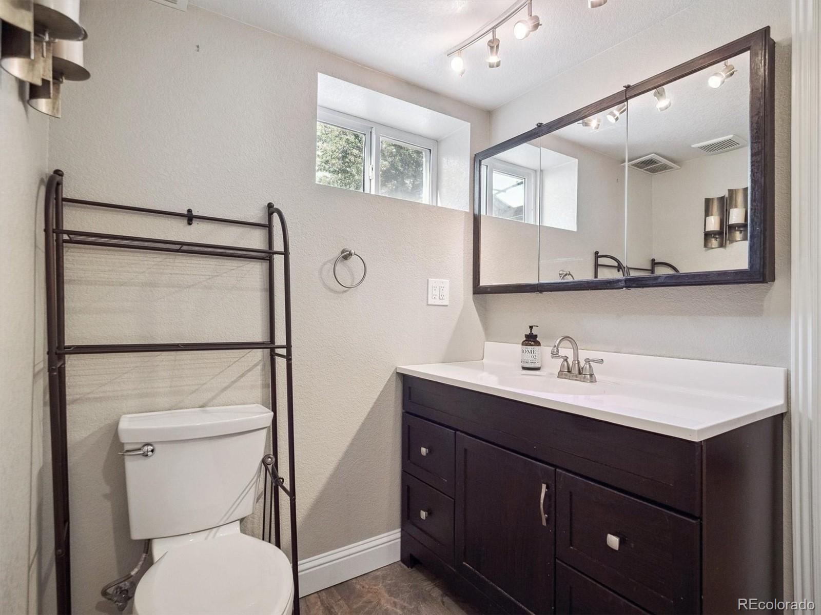 MLS Image #20 for 3857 s clarkson street,englewood, Colorado