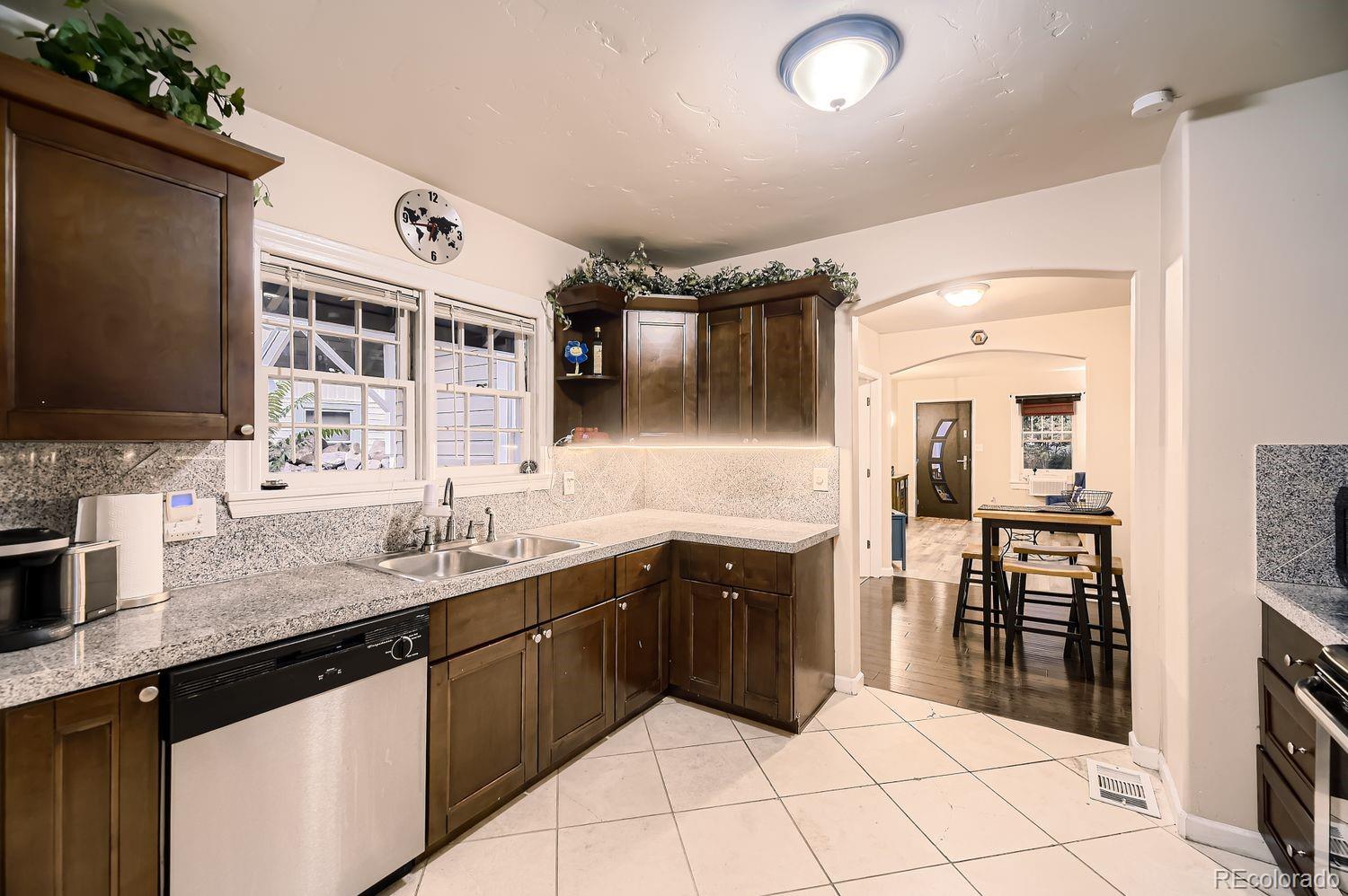 MLS Image #4 for 4779 s bannock street,englewood, Colorado