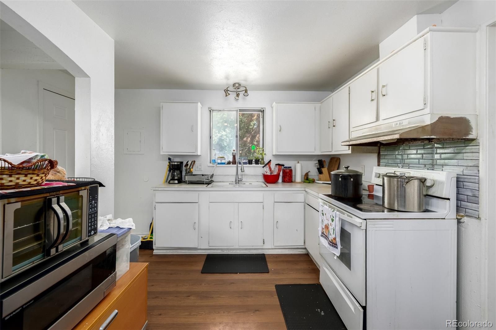 MLS Image #14 for 12161 e center drive,aurora, Colorado