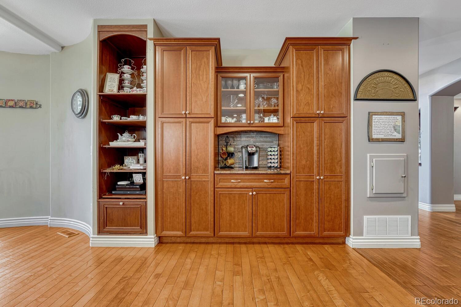 MLS Image #11 for 1892  lake drive,larkspur, Colorado