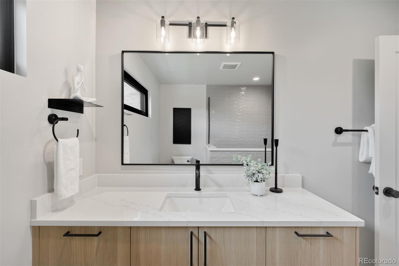 MLS Image #27 for 411  madison street,denver, Colorado