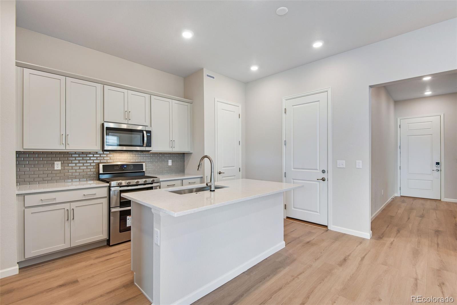 MLS Image #14 for 1760  mount meeker avenue,berthoud, Colorado