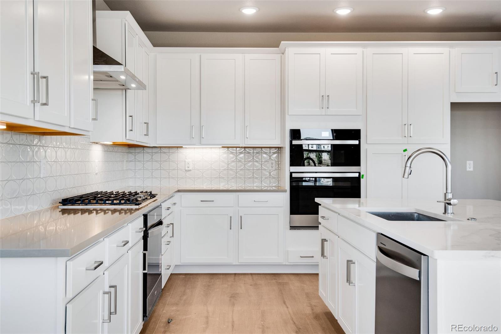 MLS Image #10 for 8572  eckley street,littleton, Colorado