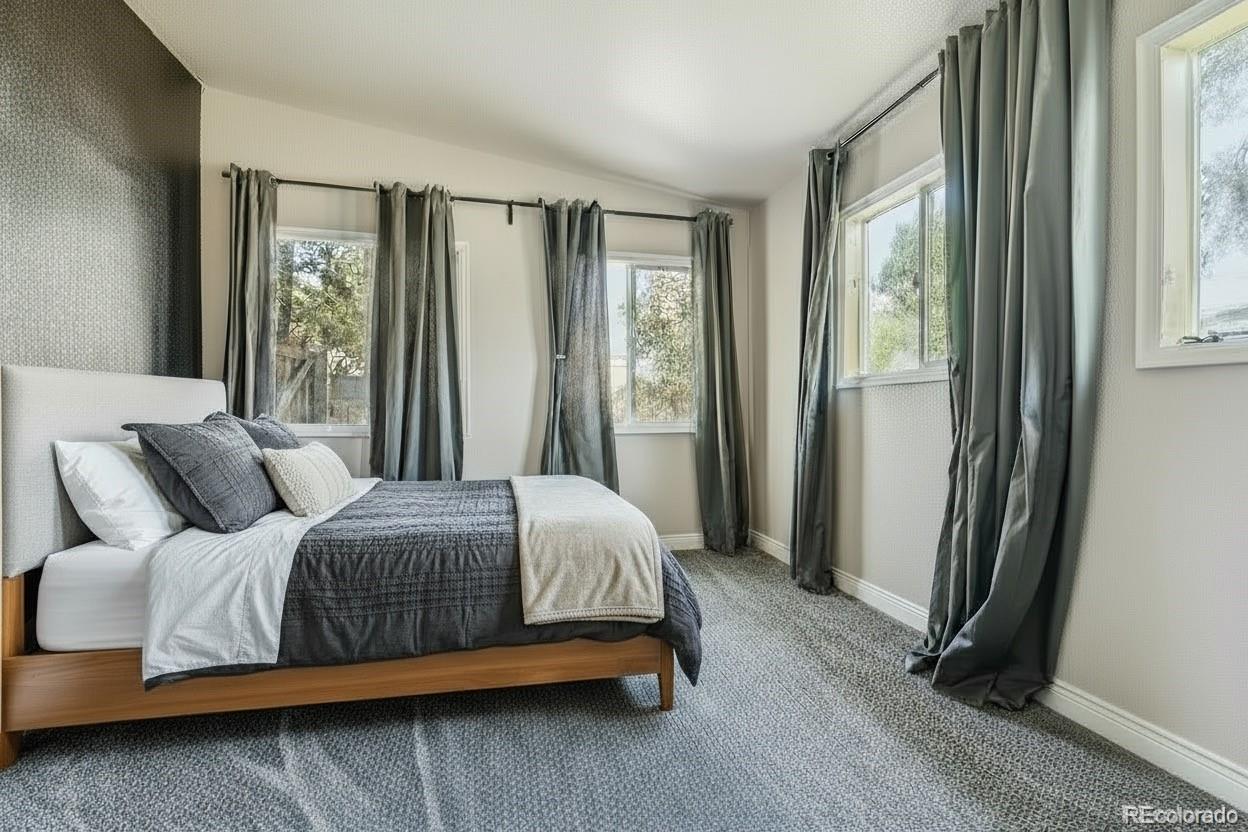 MLS Image #14 for 1610  spruce street,denver, Colorado