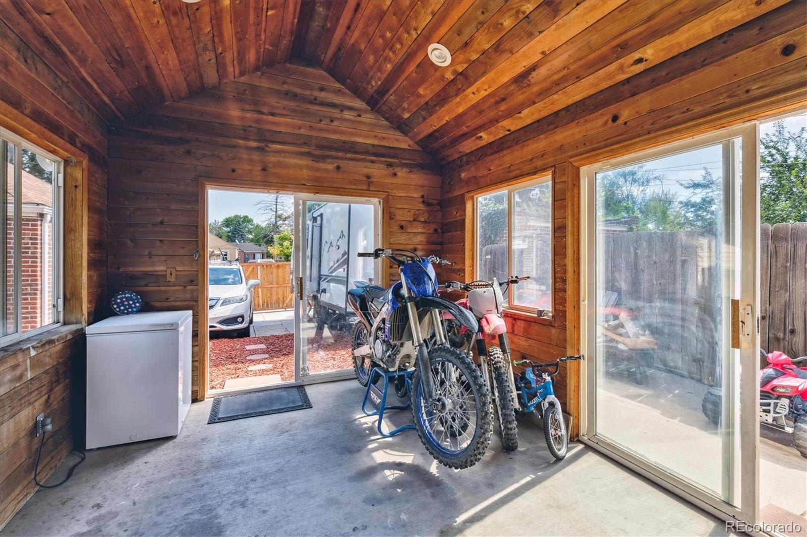 MLS Image #30 for 1610  spruce street,denver, Colorado
