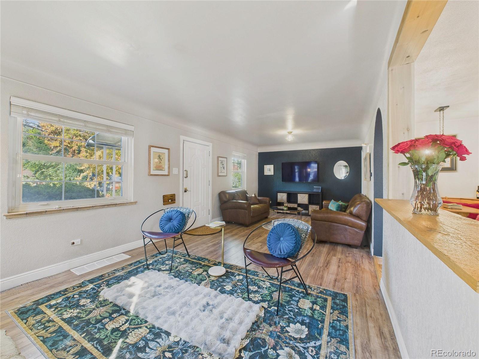 MLS Image #4 for 1610  spruce street,denver, Colorado
