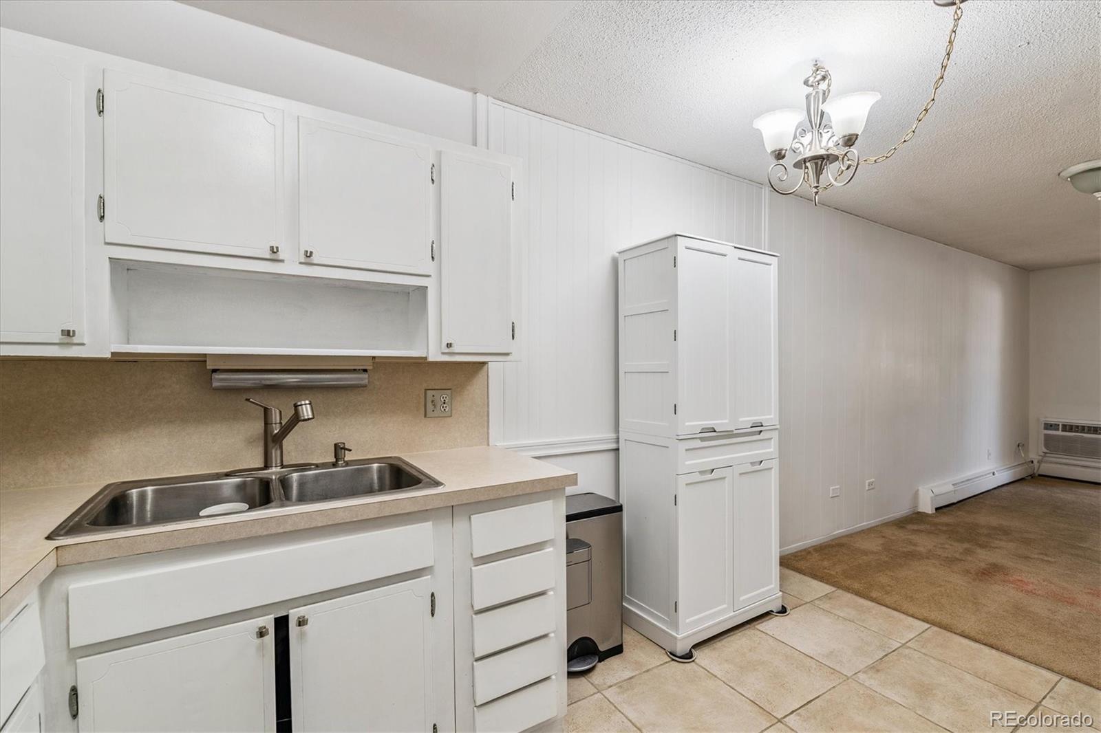 MLS Image #4 for 610 s clinton street 11c,denver, Colorado