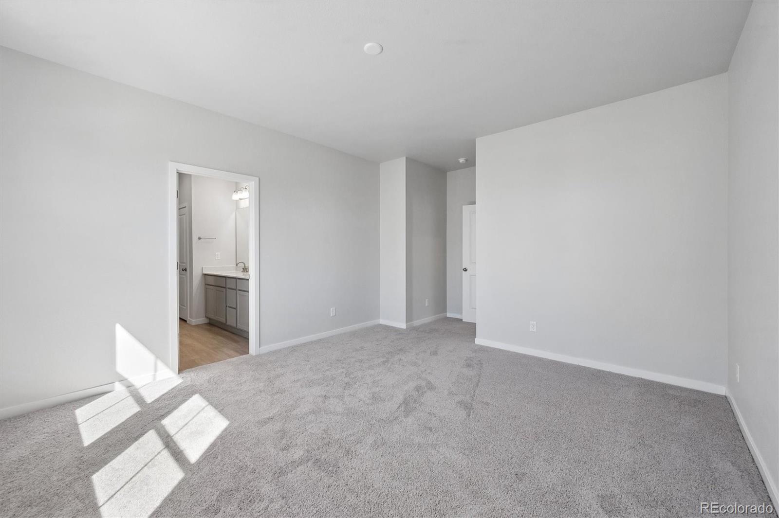 MLS Image #14 for 4709 n valdai court,aurora, Colorado
