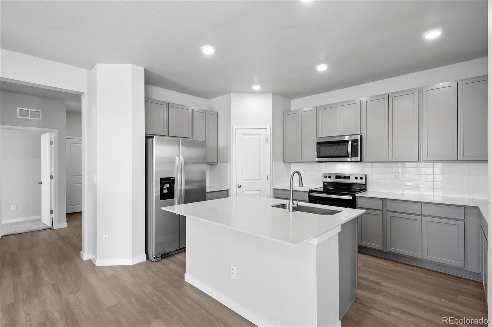 MLS Image #8 for 4709 n valdai court,aurora, Colorado