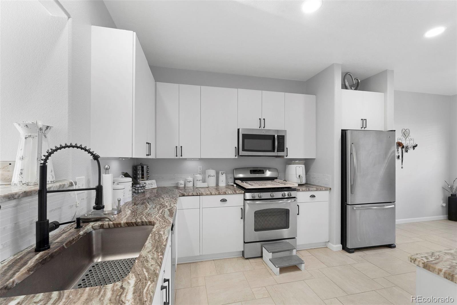 MLS Image #9 for 5122  dvorak circle,frederick, Colorado