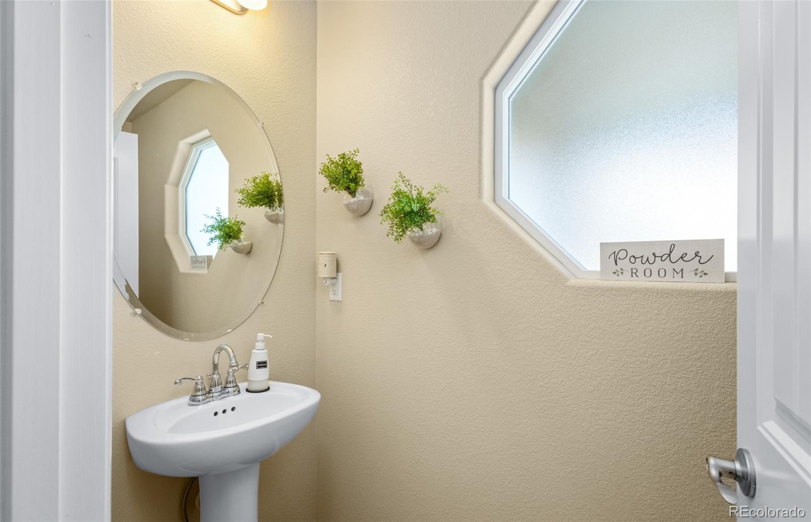 MLS Image #11 for 1439  moraine valley drive,severance, Colorado