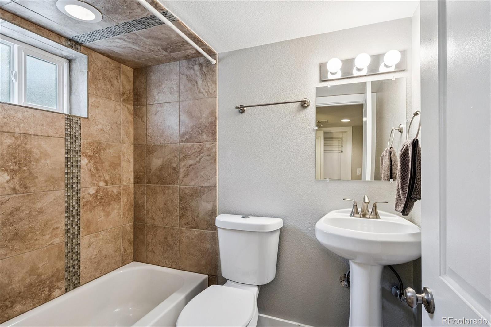 MLS Image #12 for 4420 s grant street,englewood, Colorado