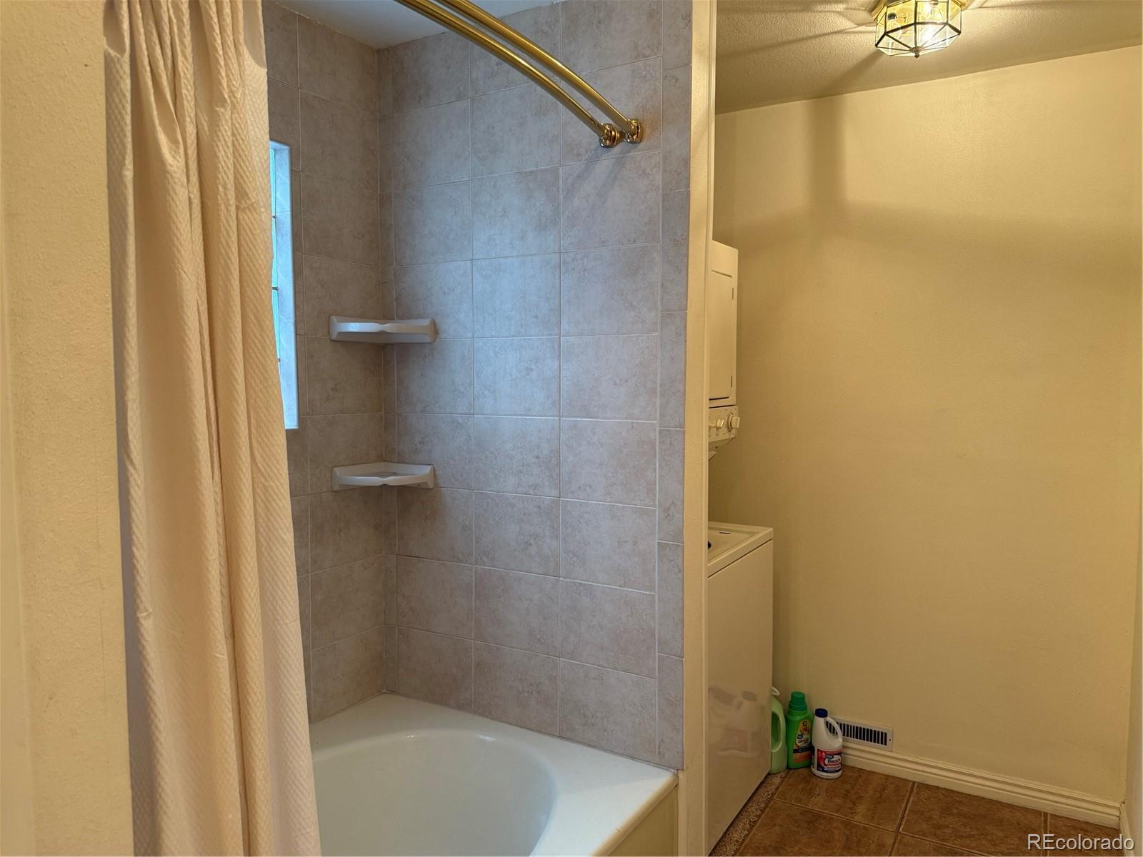 MLS Image #10 for 2619 s iris court,lakewood, Colorado