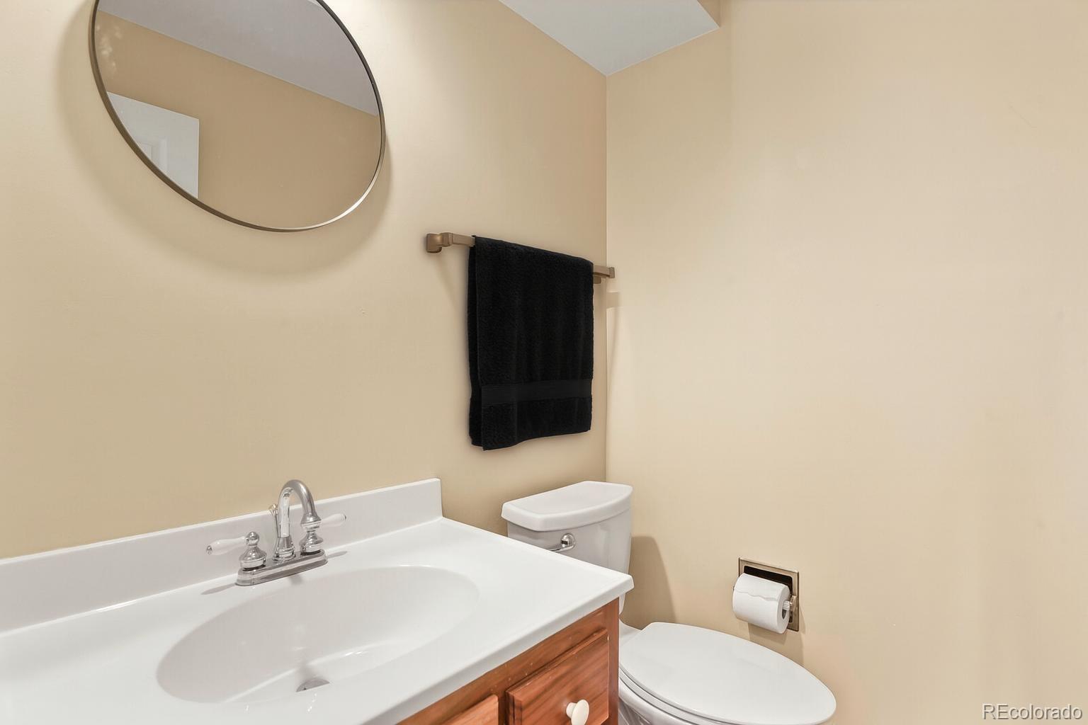 MLS Image #11 for 4530 s verbena street,denver, Colorado