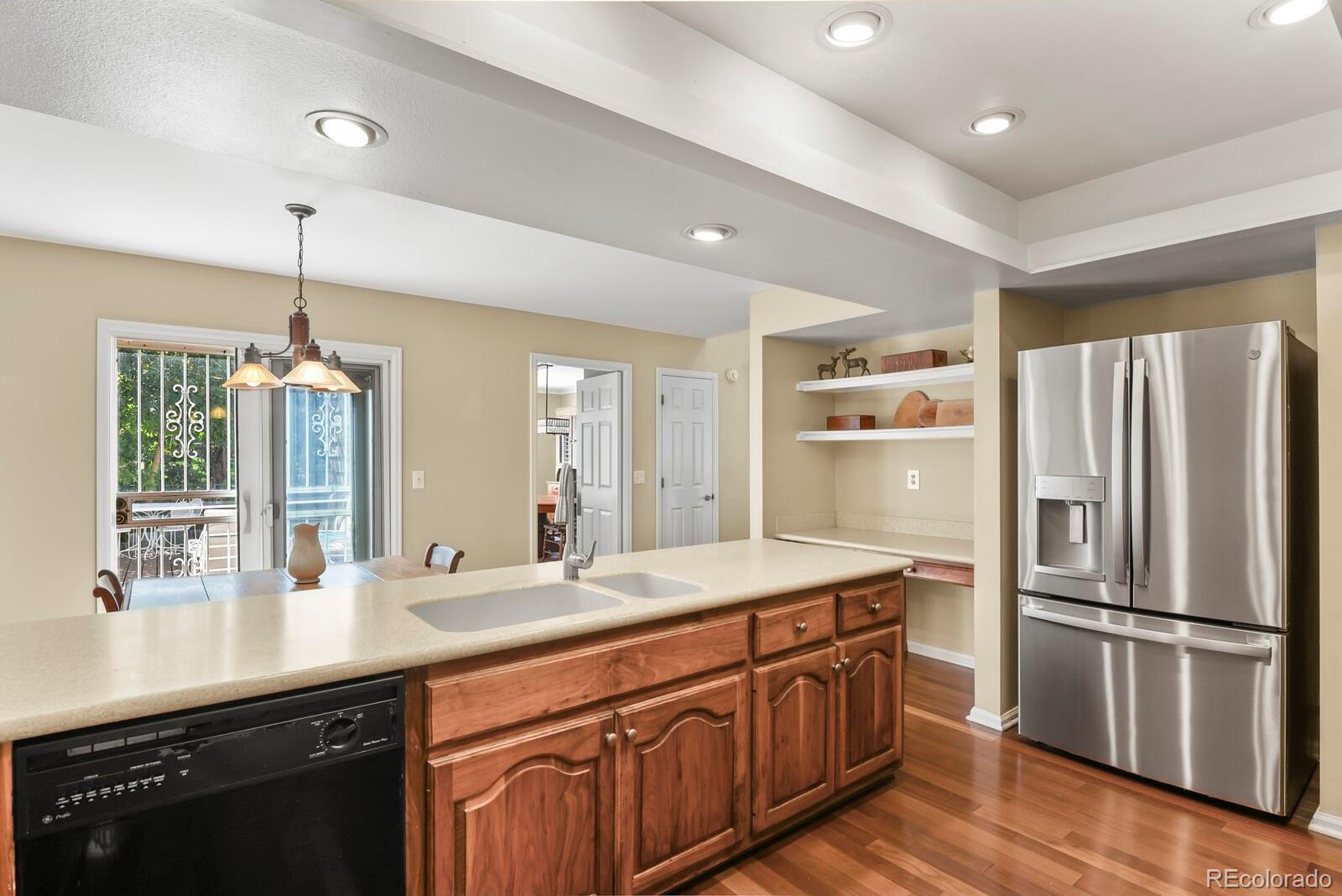 MLS Image #13 for 4530 s verbena street,denver, Colorado