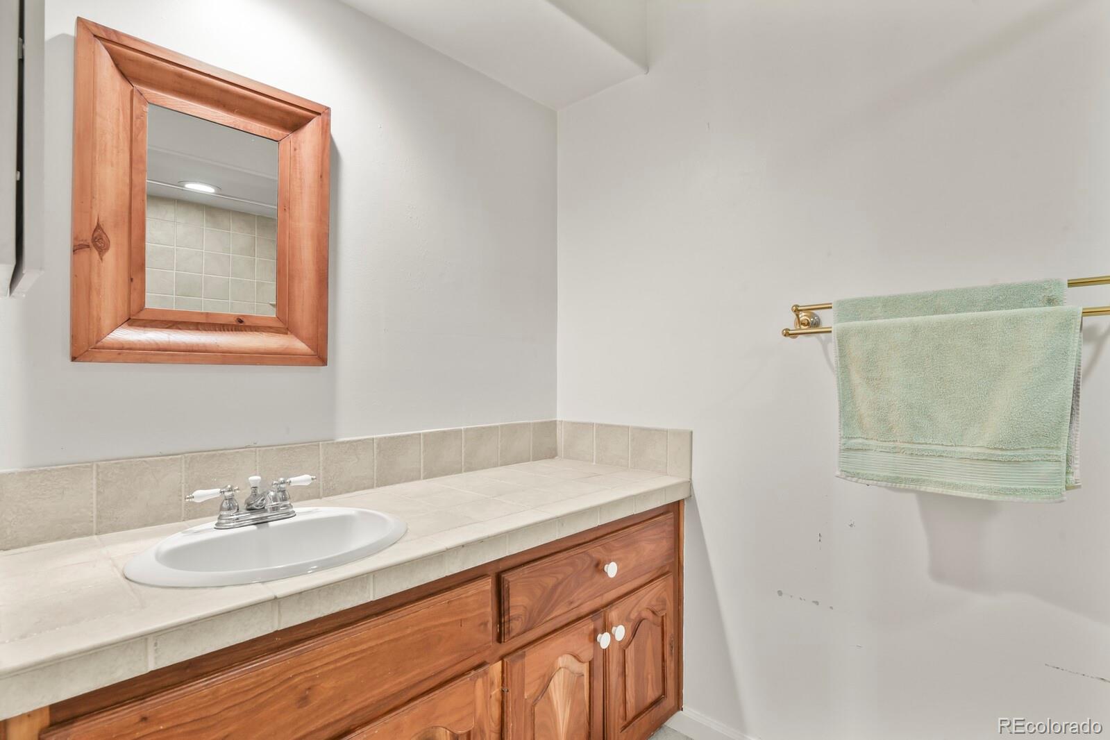 MLS Image #29 for 4530 s verbena street,denver, Colorado