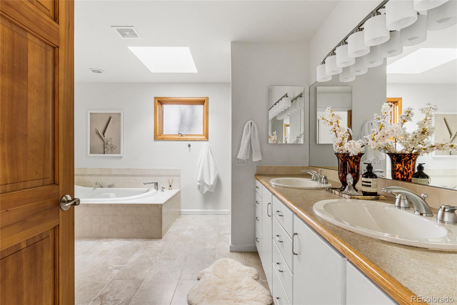 MLS Image #30 for 444  cherry street,denver, Colorado