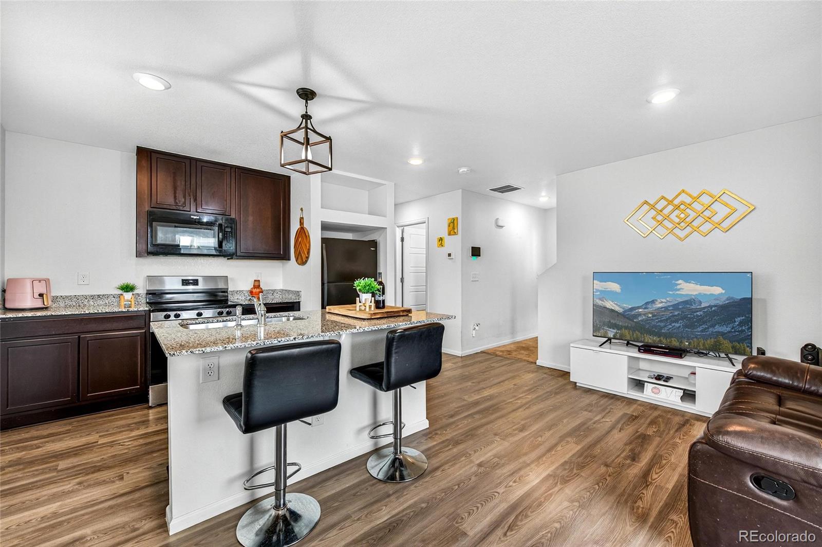 MLS Image #6 for 18592 e 54th avenue,denver, Colorado