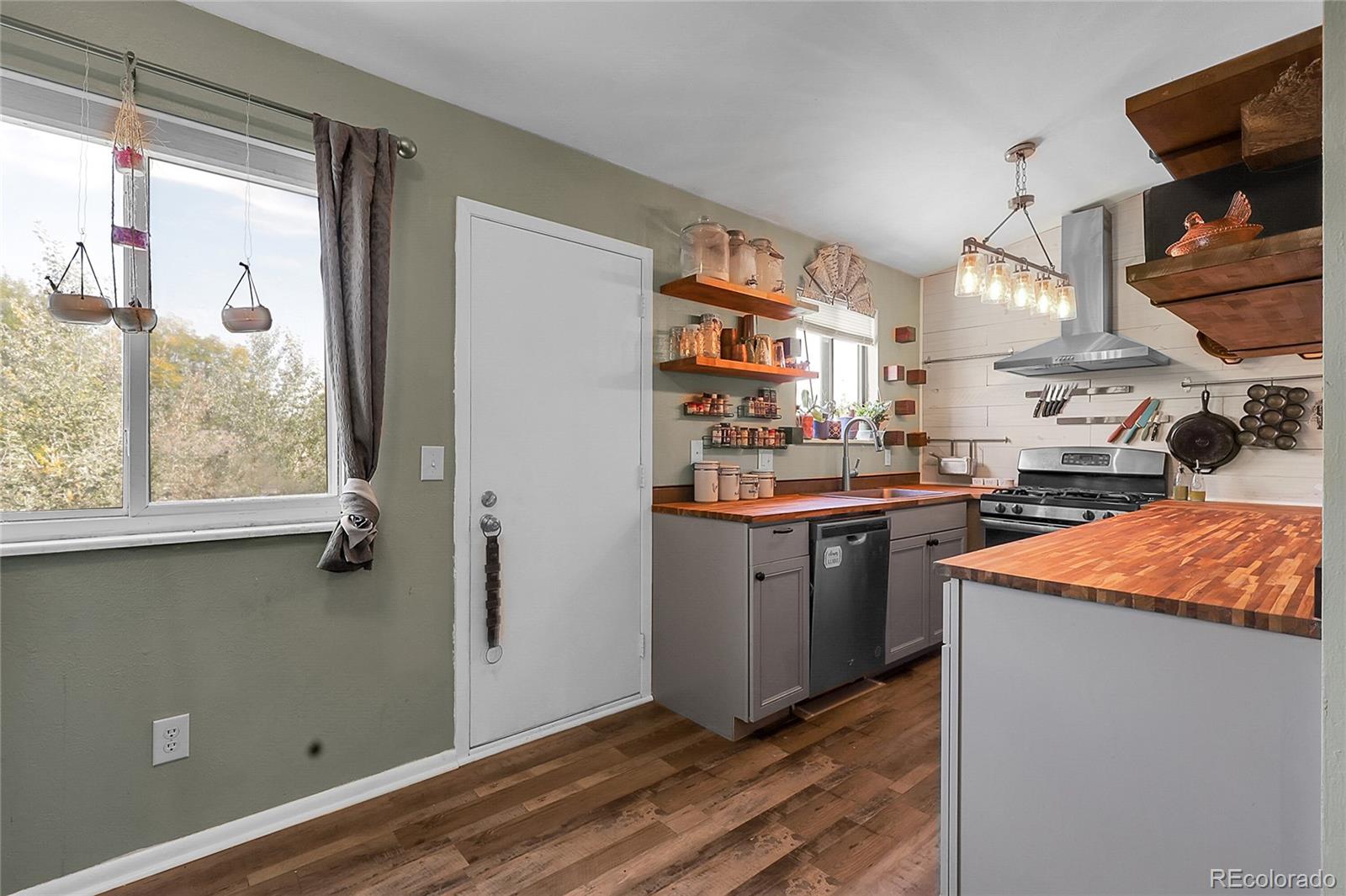 MLS Image #11 for 4054 s quintero way,aurora, Colorado
