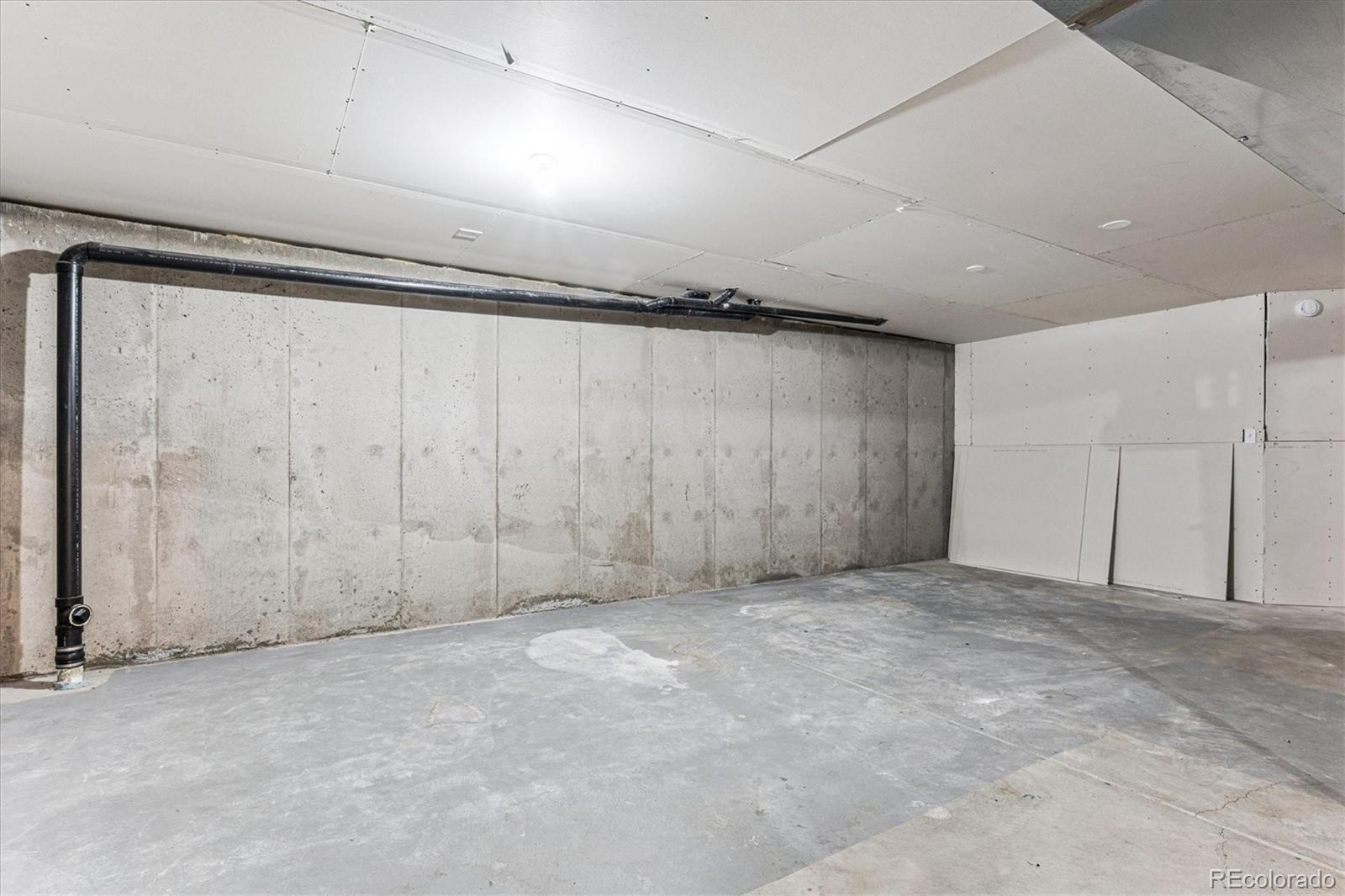 MLS Image #18 for 894 s krameria street,denver, Colorado