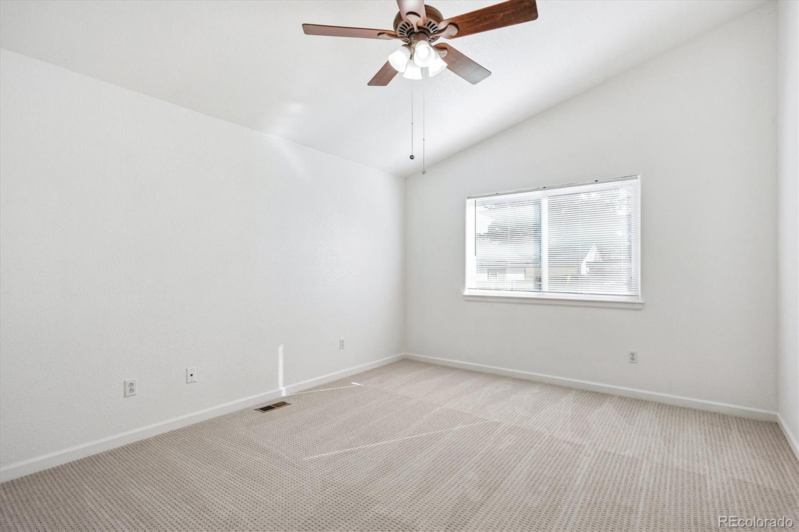 MLS Image #8 for 894 s krameria street,denver, Colorado