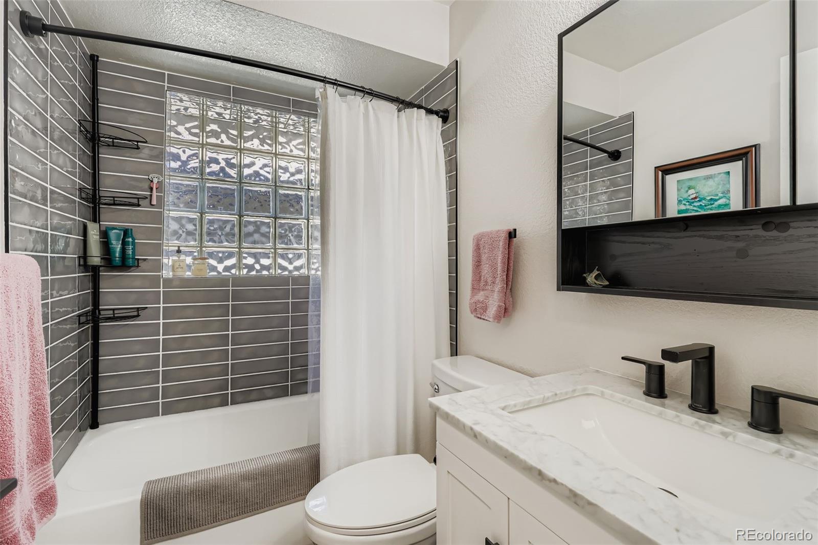 MLS Image #15 for 5219 e martin luther king jr boulevard,denver, Colorado