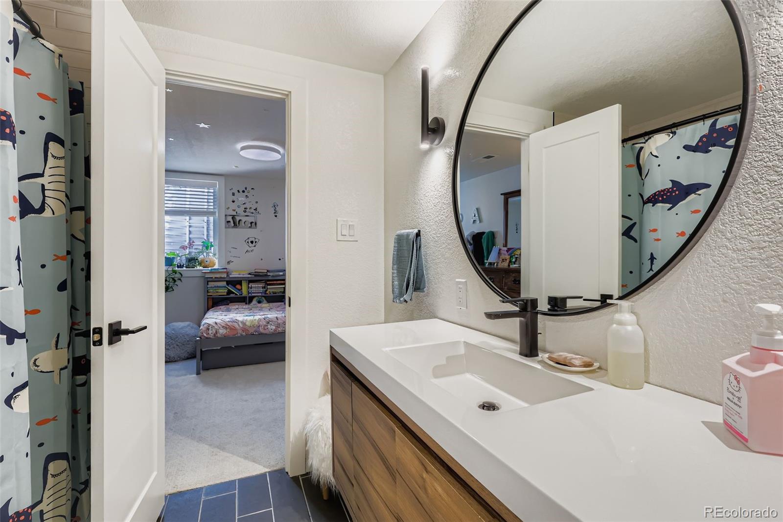 MLS Image #23 for 5219 e martin luther king jr boulevard,denver, Colorado