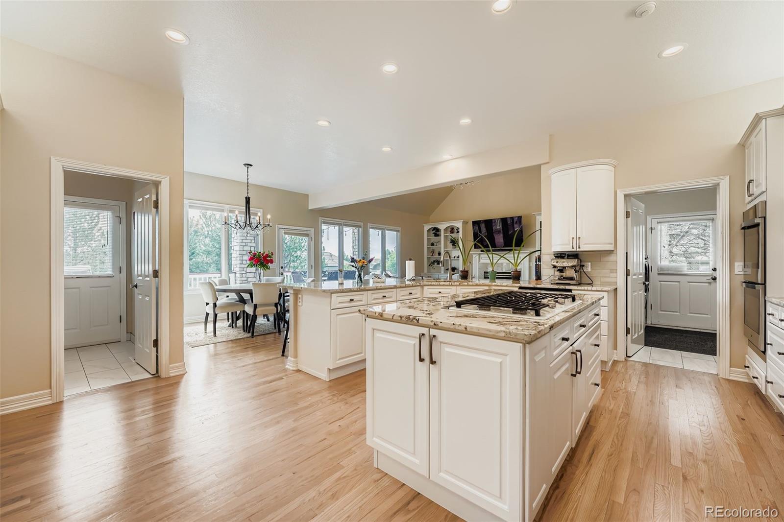 MLS Image #11 for 15572 e progress circle,centennial, Colorado