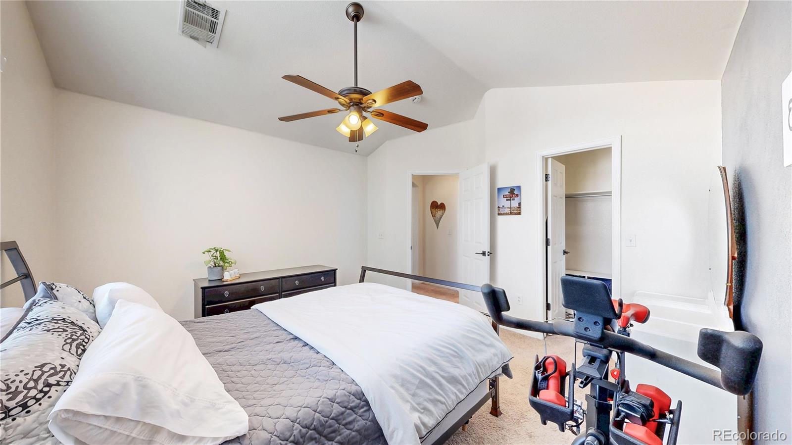 MLS Image #13 for 3291 e 103rd place 1507,thornton, Colorado