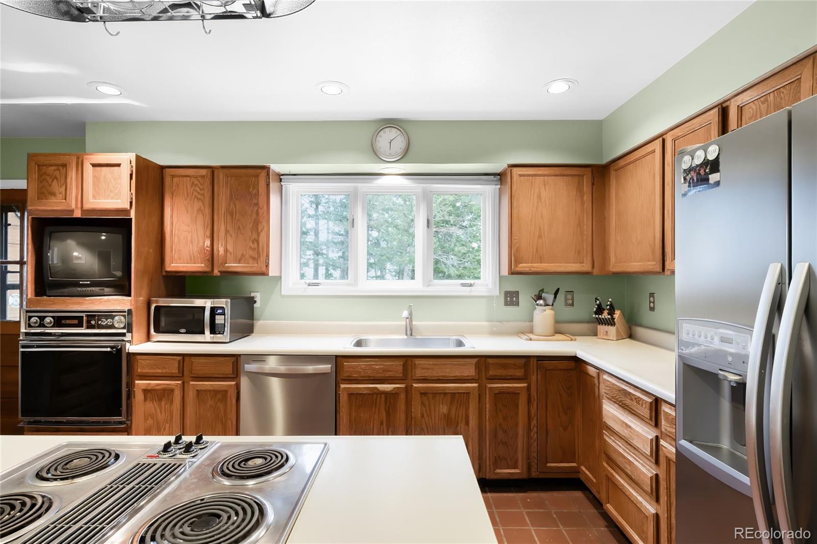 MLS Image #11 for 394  deer trail circle,boulder, Colorado
