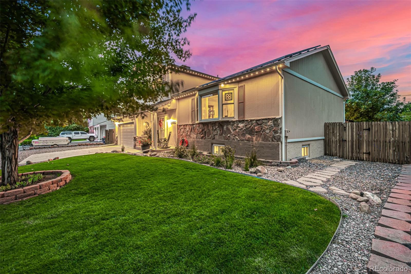 MLS Image #3 for 8705 s yarrow street,littleton, Colorado
