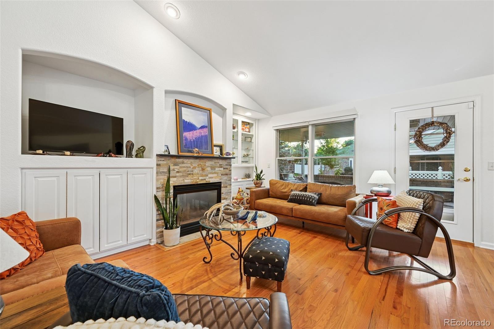 MLS Image #3 for 1341 s lansing court,aurora, Colorado