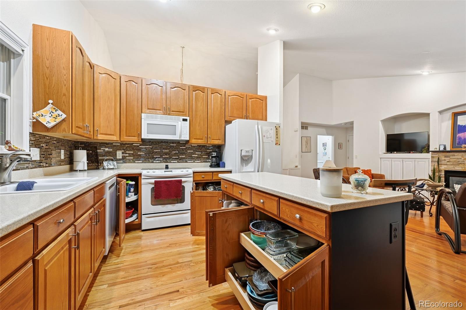 MLS Image #35 for 1341 s lansing court,aurora, Colorado