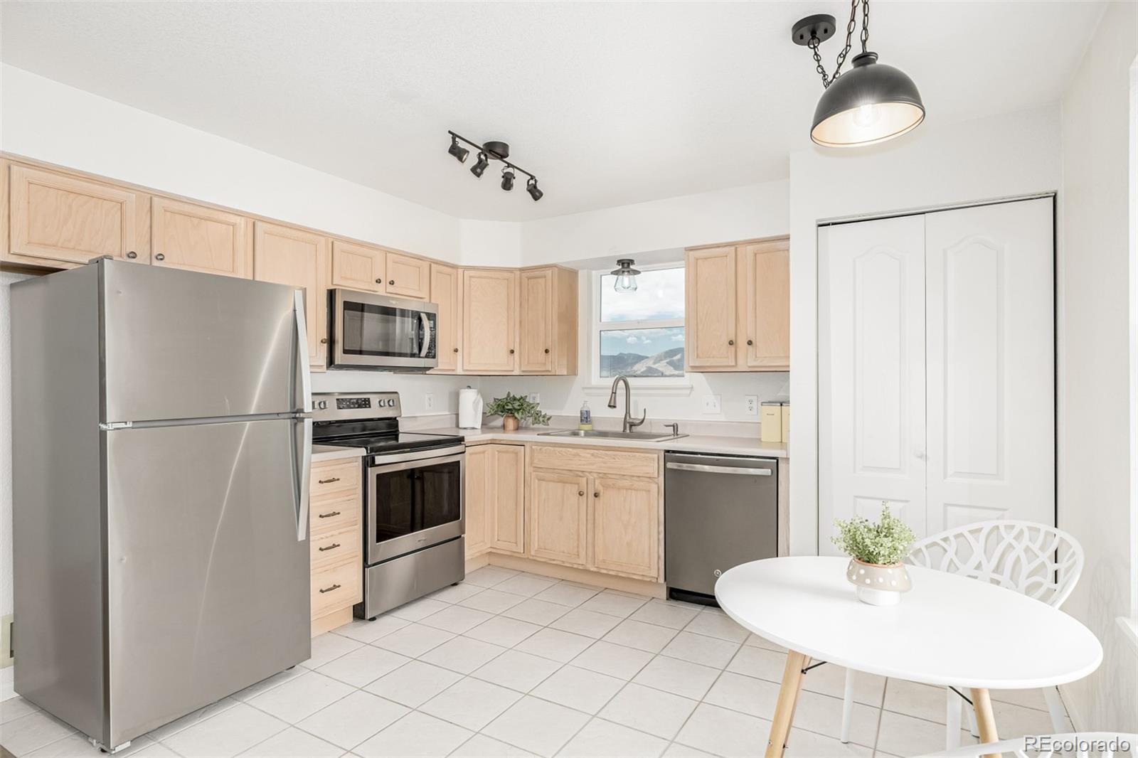 MLS Image #11 for 1655 s cole street,lakewood, Colorado