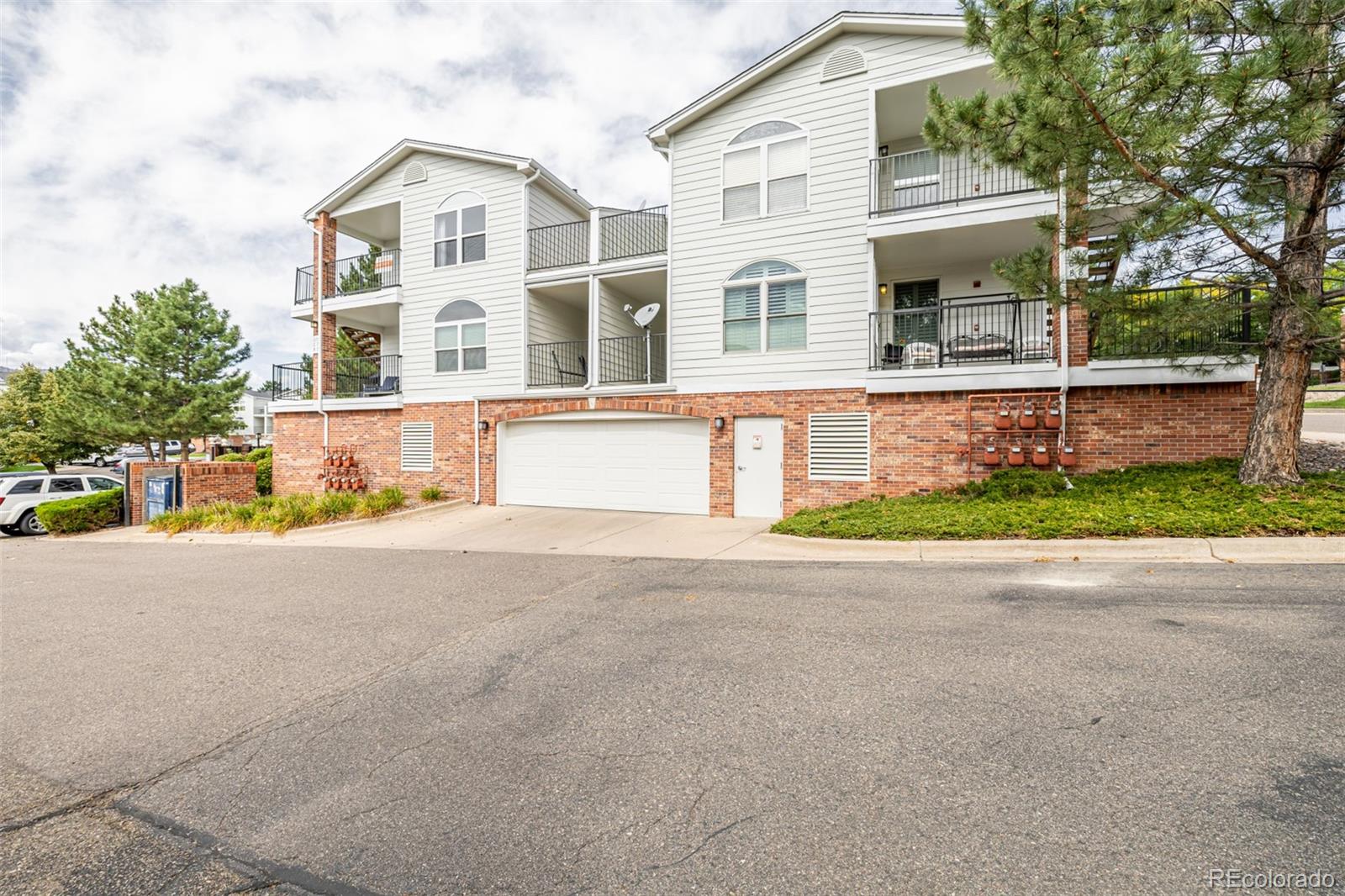 MLS Image #29 for 1655 s cole street,lakewood, Colorado